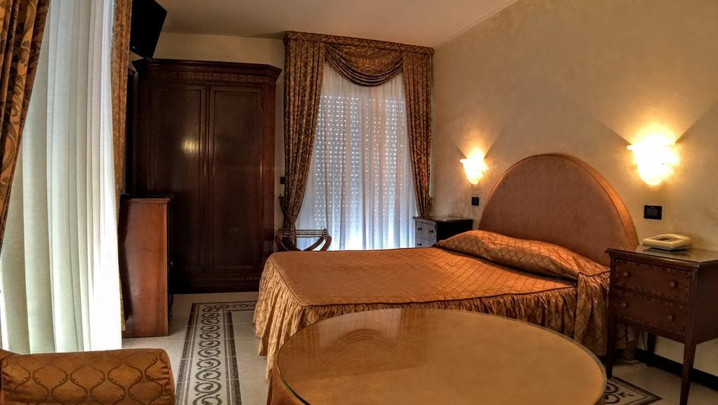 Hotel Miramare Lignano Sabbiadoro Extérieur photo