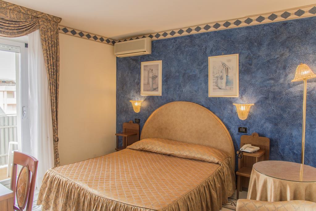 Hotel Miramare Lignano Sabbiadoro Extérieur photo