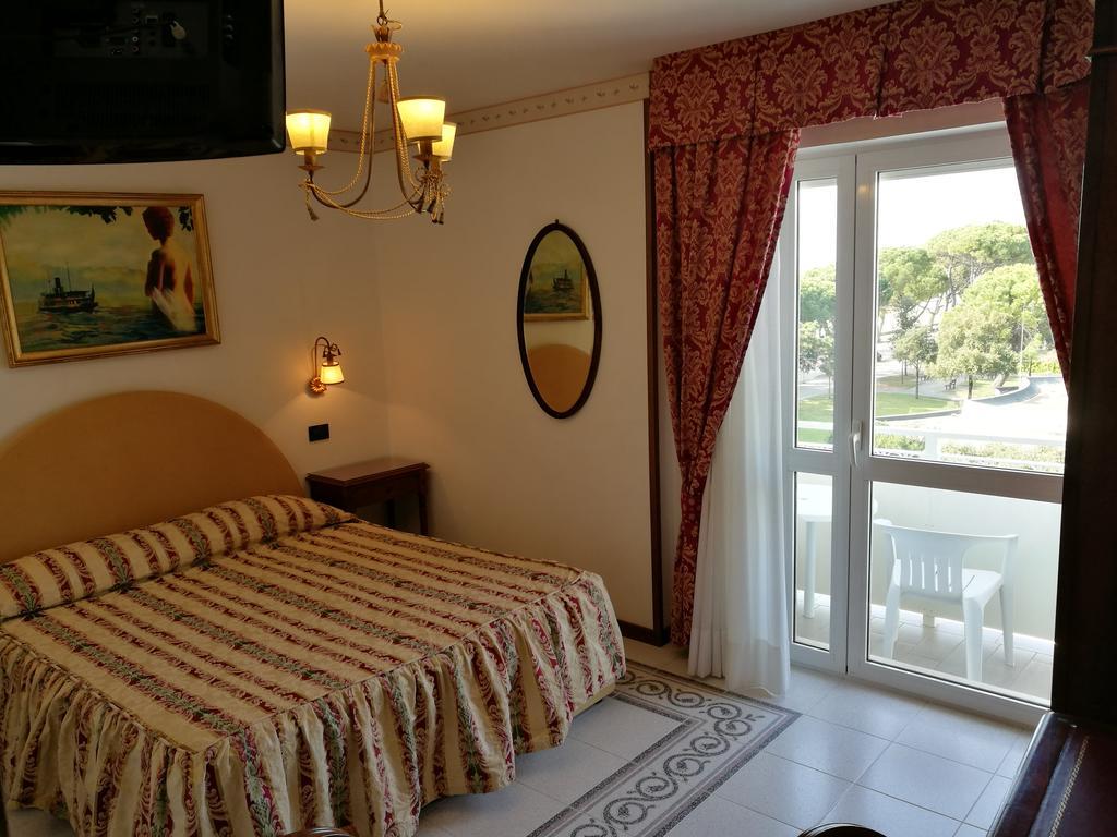Hotel Miramare Lignano Sabbiadoro Extérieur photo